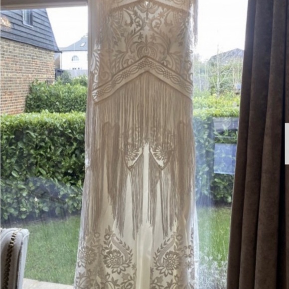 ❗️SALE❗️Rue de Seine Dallas western fringe bohemian Stevie lace wedding dress - Picture 10 of 16